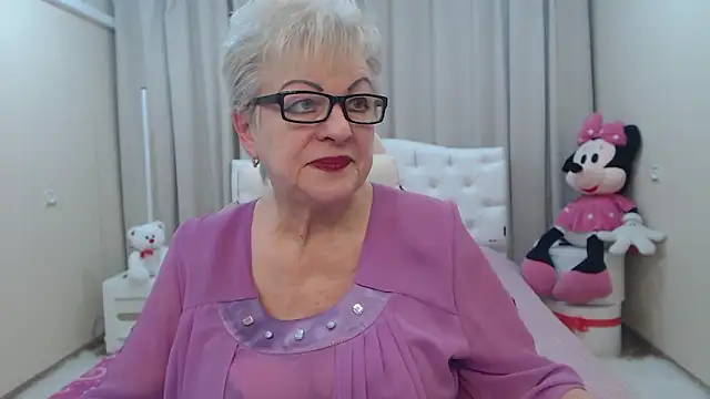 KayleSmoll élő XXX-chatje