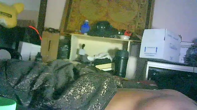 Pokazy przed kamerką – GUAPAN3S3_FIR3