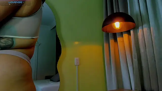 lia_sexx19 – Live XXX-chat