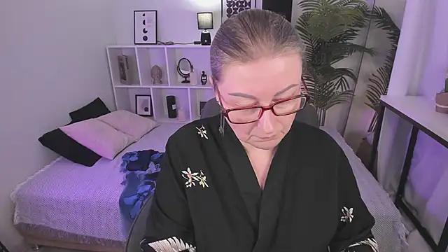 AlexandraKind élő XXX-chatje