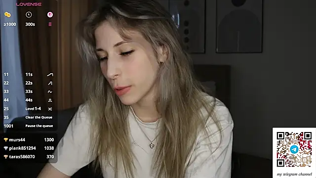 magnificent_Destiny élő XXX-chatje