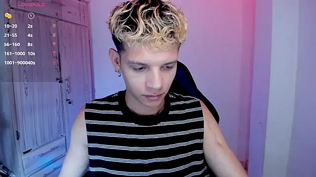 Chat XXX ao vivo de tylernova