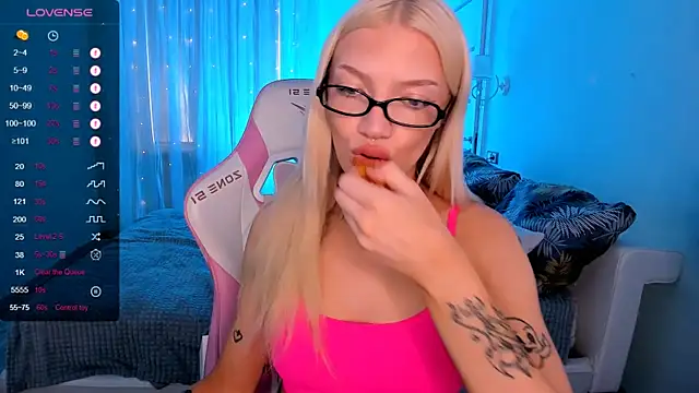 AnyaTaylor_'s Live XXX Chat