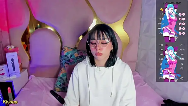 NaniiSisy – Naživo XXX chat