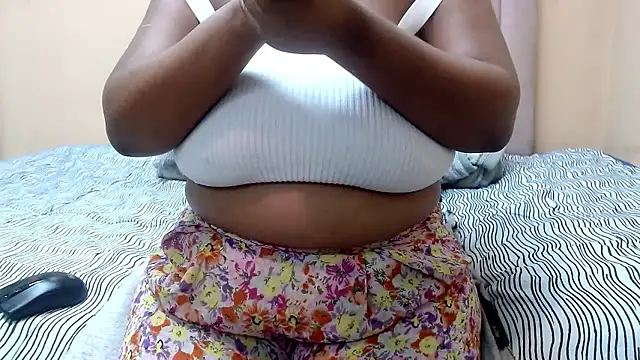 Živý XXX chat ThickDiva99