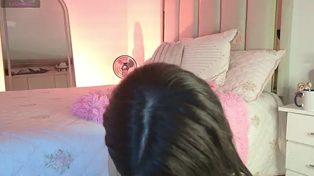 eva_sin18 Adlı Modelin Canlı XXX Sohbeti