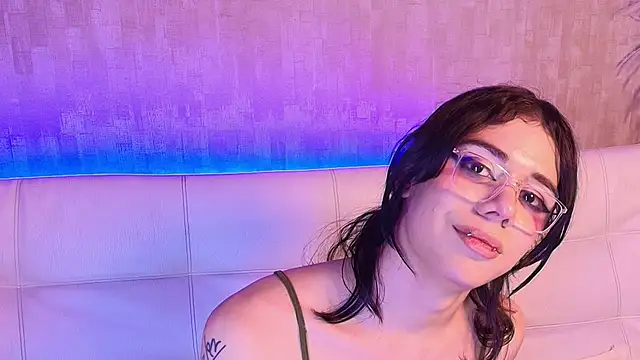 Chat +18 de pixy_20 ao vivo