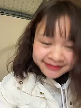 Pokazy przed kamerką – Linyi811