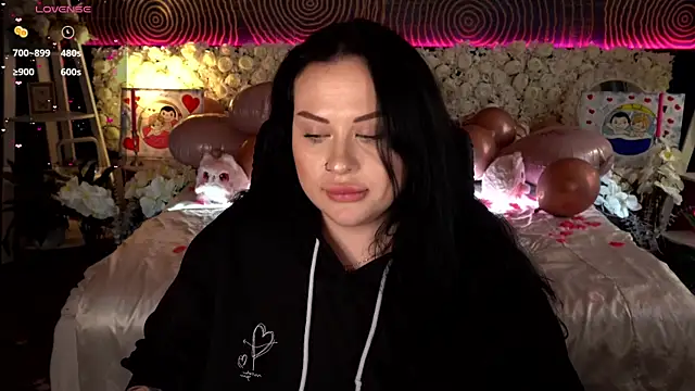 Chat +18 de SerahMirabeli ao vivo