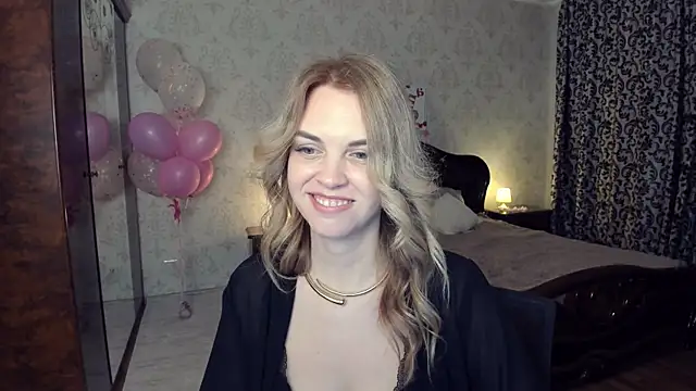 Chat +18 de LunaFlinn ao vivo