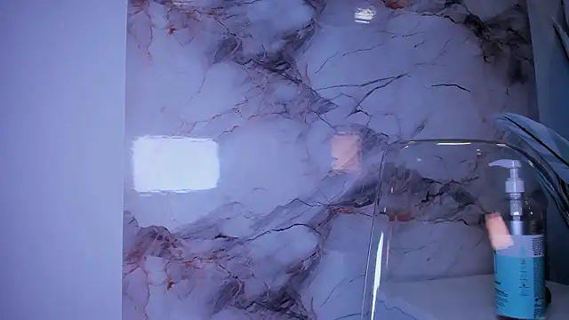 Calyselen: απευθείας συνομιλία ΧΧΧ