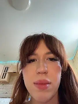 Vse_crazy's Live Chat Room