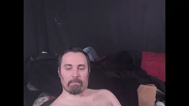 Metalstud's Live XXX Chat