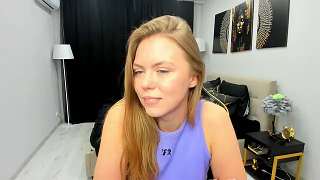 Strawberrye 现场XXX聊天