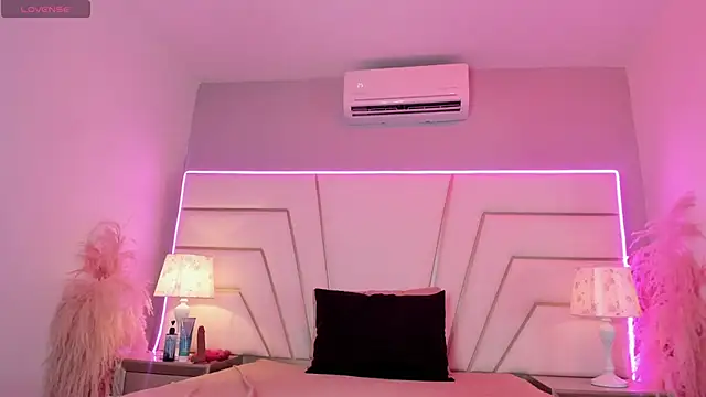 Chat +18 de Zara_Vidal ao vivo