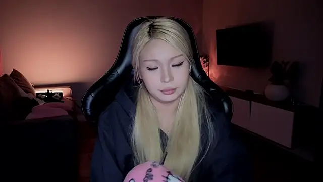 RileyMee Show Webcam