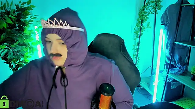 Mia_R0ss Chat XXX in diretta