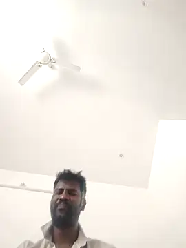 Paramkeerthin Webbikameraesitys