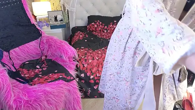 RoxalanaStar Adlı Modelin Canlı XXX Sohbeti