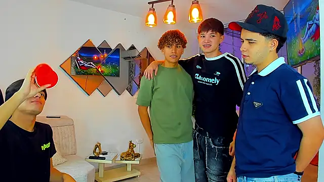 Houseofwarrios: απευθείας συνομιλία ΧΧΧ