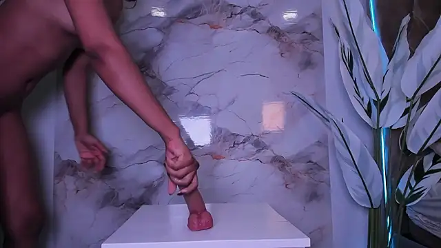 Calyselen Adlı Modelin Canlı XXX Sohbeti