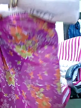 Show modela Indian_Coupl3 na web-kameri