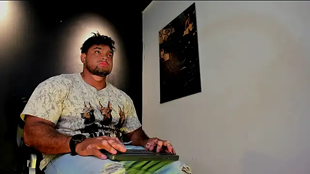 Big_furry_bear13 现场XXX聊天