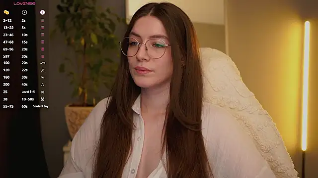 Ester_Hill: απευθείας συνομιλία ΧΧΧ