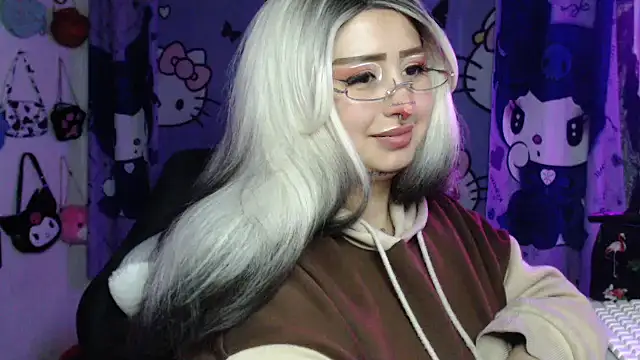 lussyevans24's Live XXX Chat