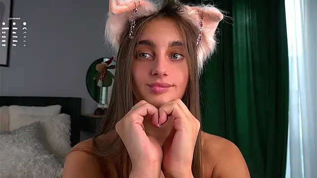 PiquingOgalala's Live XXX Chat