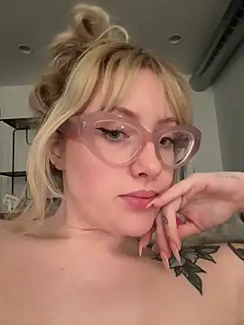 seeunexttuesday Adlı Modelin Canlı XXX Sohbeti