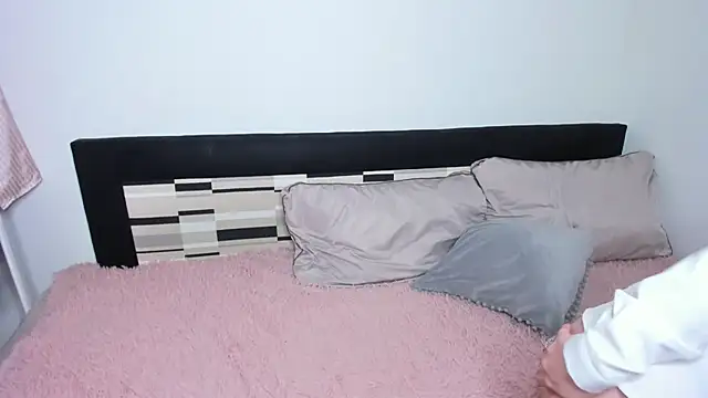 _Prim-Rose_'s Live XXX Chat