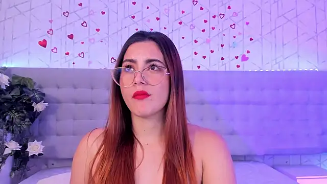 SaraAlvarezx – Naživo XXX chat