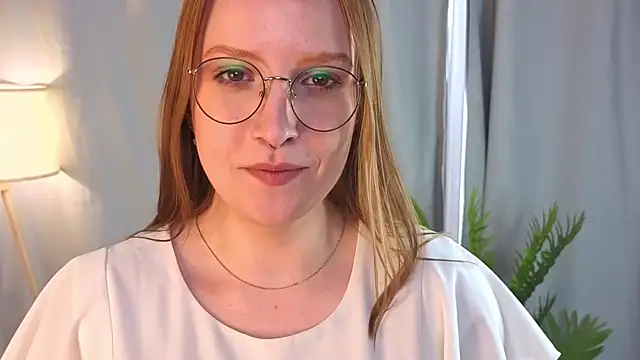 AraSuits' Live XXX Chat