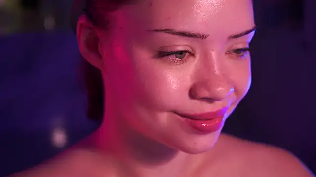 VixenMia: онлайн-секс-чат