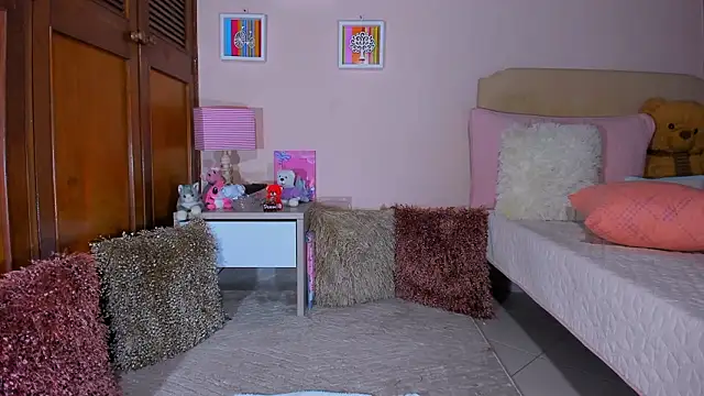 Chatroom XXX en direct de AbrilRussell