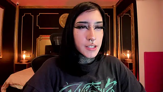 Kat_VonDe Live XXX-chat