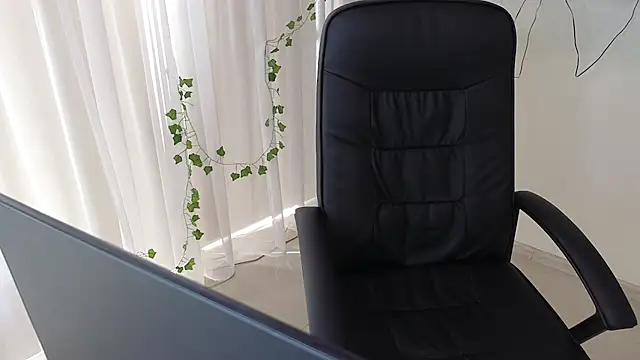 Ulyanix Chat XXX live