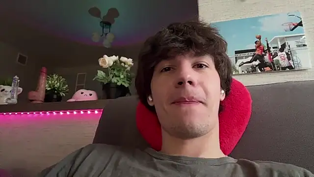 Jeremy1Scott 在線直播表演