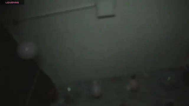 Chat +18 de adellelennoxx ao vivo