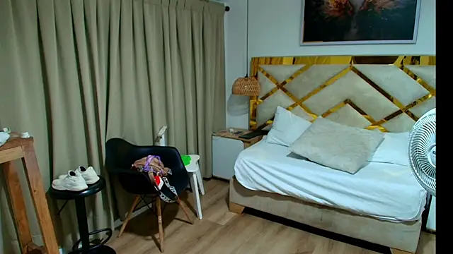 Baby_Scarleth_ 라이브 XXX 채팅