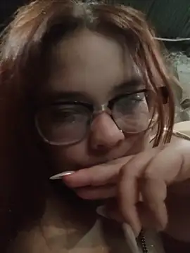 Chat XXX en directo de Luluu063i