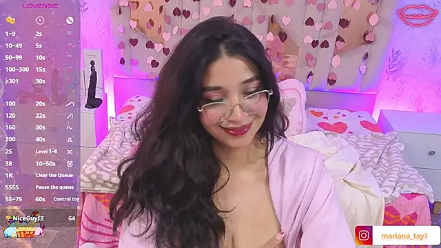 Chat +18 de MARIANA_TAY1 ao vivo