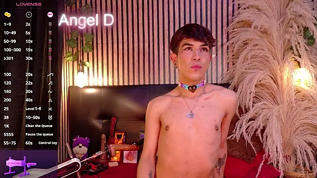 Angeldust19 Webcam-Show