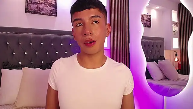 Fancy_Vixen 现场XXX聊天