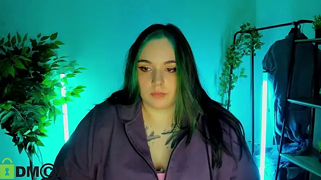 Mia_R0ss Adlı Modelin Canlı XXX Sohbeti