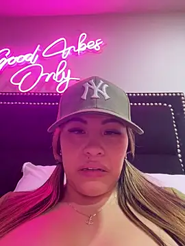 sexyyykloeen Live XXX chat