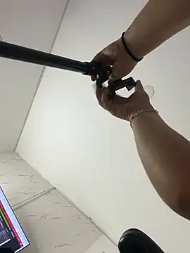 XXX chat uživo modela Kariina__69