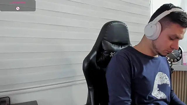 Rick_Adams Chat XXX live