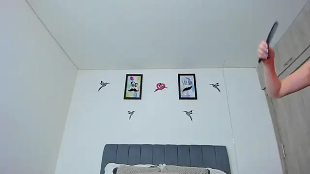 im_sarah34 Chat XXX in diretta